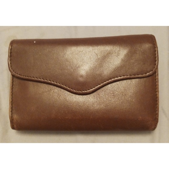 Wilsons Leather Women's Brown Genuine Leather Trifold Wallet - Picture 1 of 8